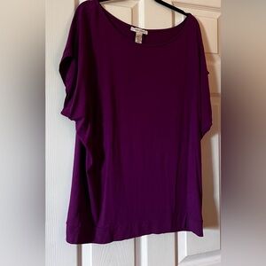 Whbm purple top. Great condition & lots of compliments. Beautiful button back 💜
